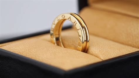 como saber si un anillo bvlgari es original|Descubre cómo saber si un anillo Bvlgari es original: Guía .